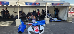 四級方程式（唐偉軒）