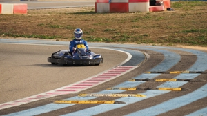 小型賽車衝刺賽高級組（余家寶）