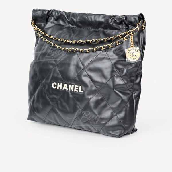 As Lush As It Gets With This Velvet Chanel 22 Handbag - BAGAHOLICBOY