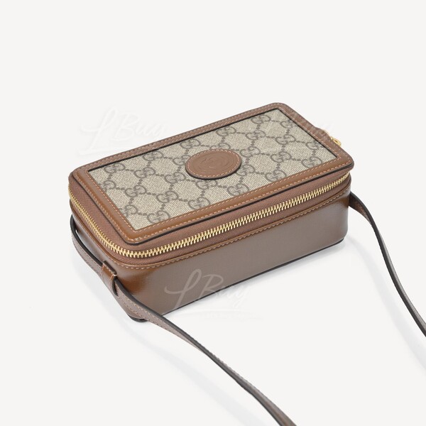 GG passport case with Interlocking G in beige and ebony Supreme