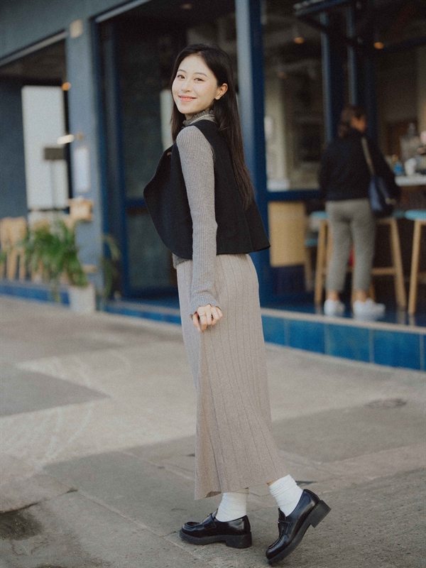 Knitted Heather Pleated Skirt 