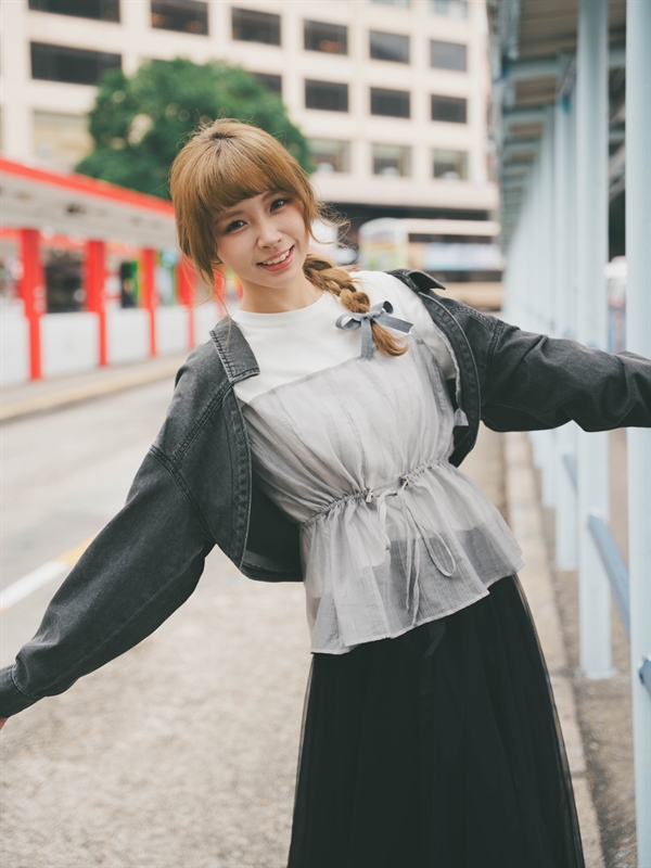 Lace-up Cropped Shirt 