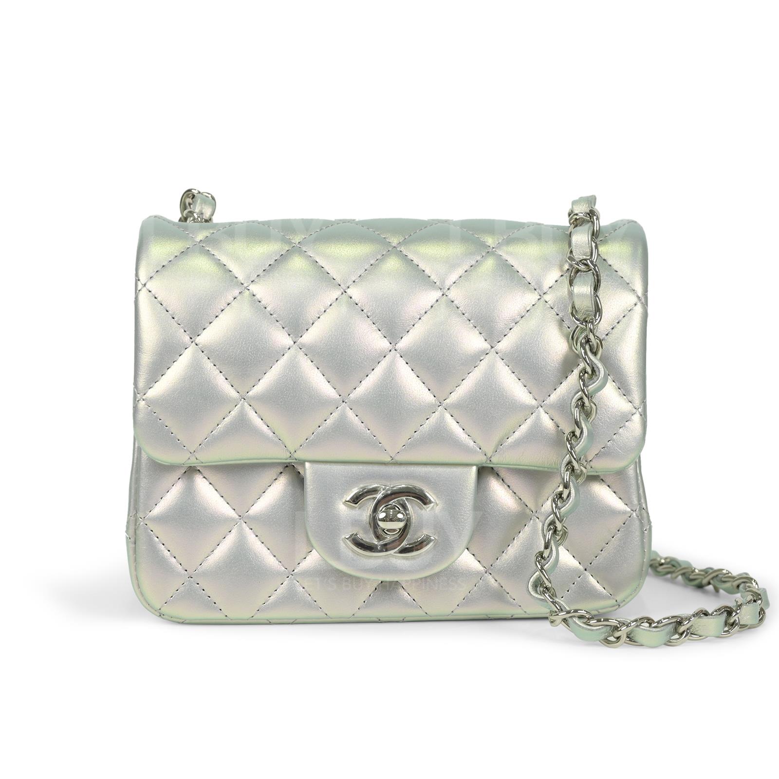 Chanel 經典17cm銀色垂蓋手袋 A35200