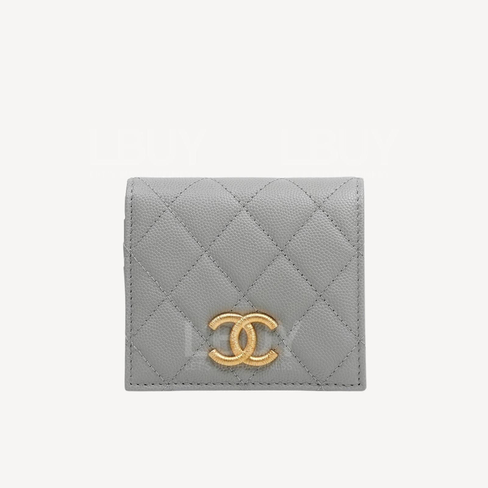 Chanel 灰色对折式细号零钱格垂盖银包金色CC Logo內拼紫色 AP3519