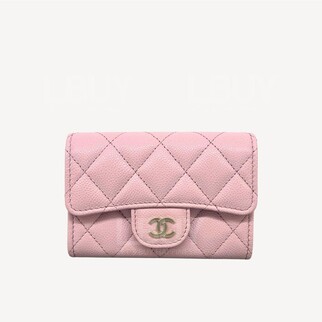 Chanel 細號拉鏈垂蓋卡片套 淺粉紅色配金色CC Logo AP4096